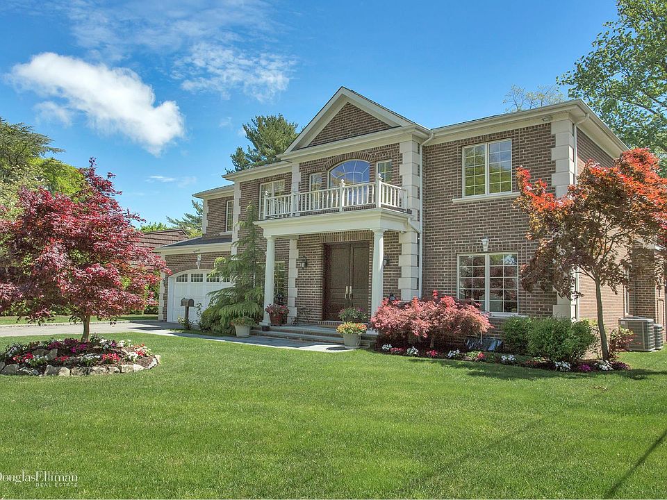 1st image of 27 Corncrib Ln