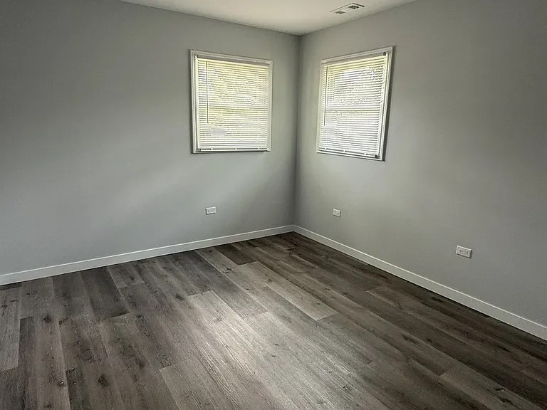 50 Surrey Dr #2S — Photo 9