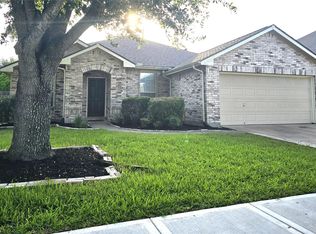 2706 Courtyard Ln, Pearland, TX 77584