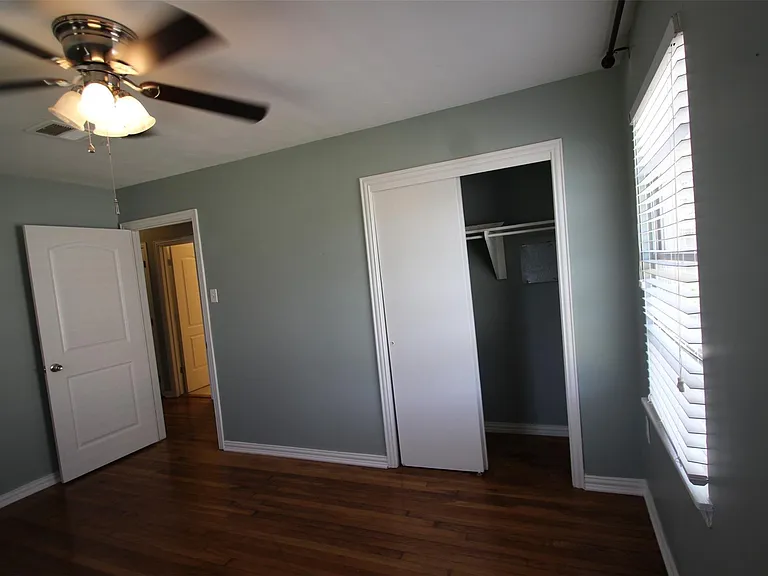1921 Deborah Dr — Photo 21