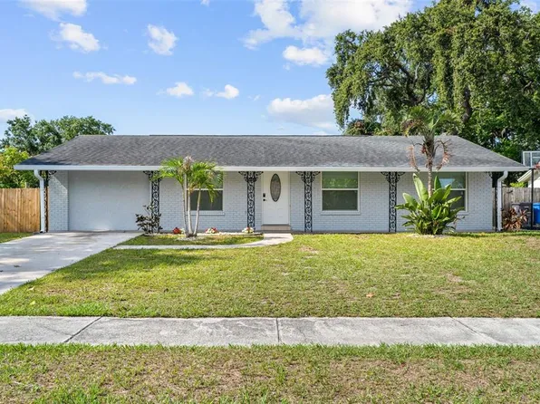 9053 Hickory Cir, Tampa, FL 33615