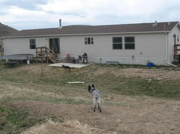 28 Bomber Mountain Rd, Gillette, WY 82716