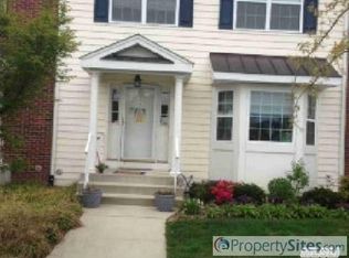 169 Brattle Cir, Melville, NY 11747