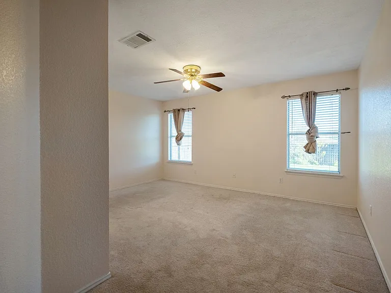 17131 Dashwood Creek Dr — Photo 10