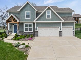 8820 NE 94th St, Kansas City, MO 64157