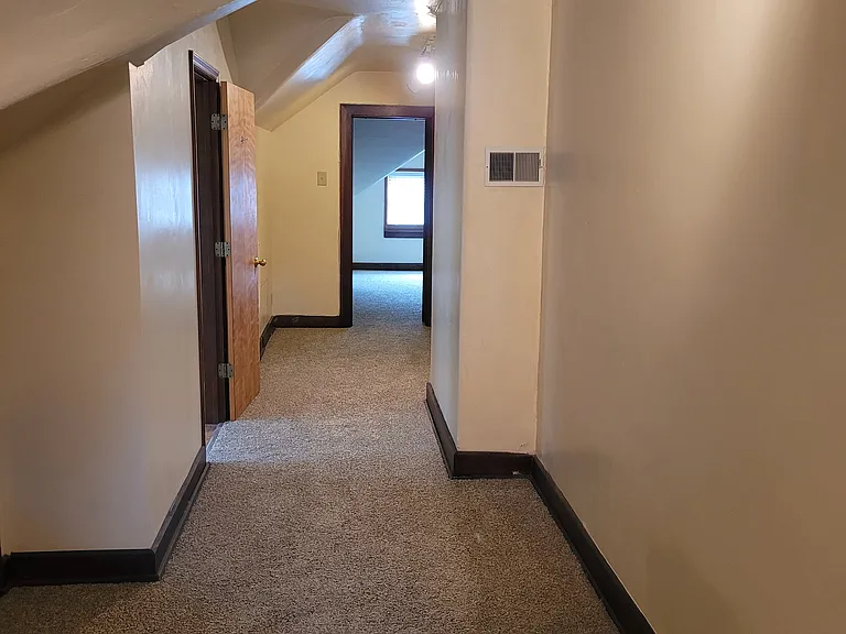Third floor sitting area