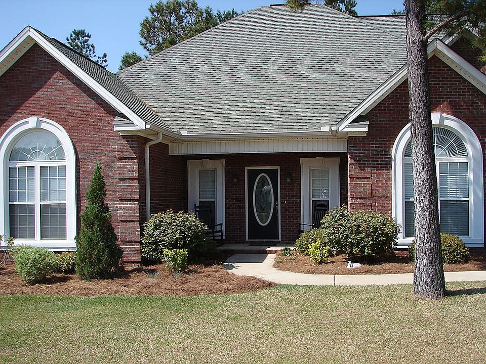 2nd image of 310 Victoria Cir