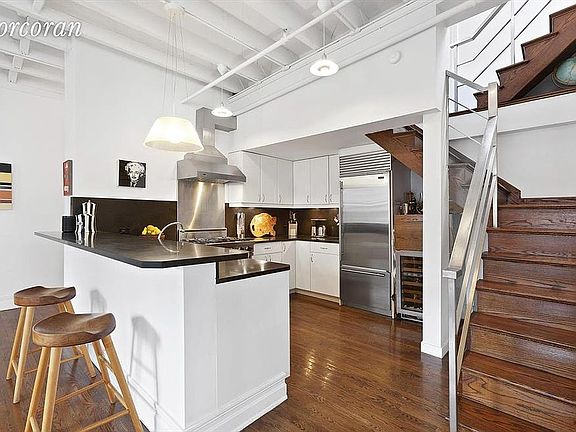 4th image of 112 W 18th St #6D