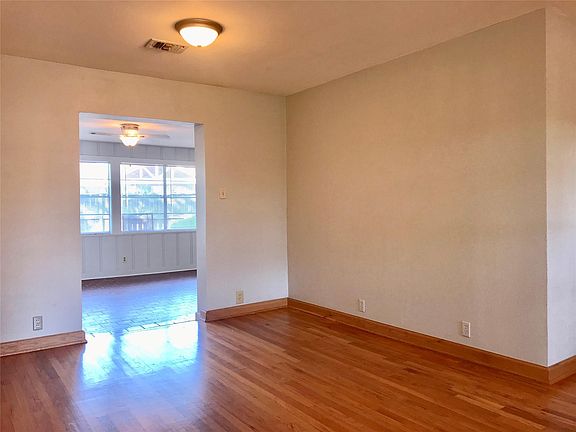 5th image of 1410 Ansbury Dr