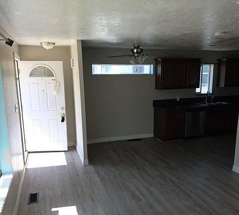 5th image of 333 Ogden Ave