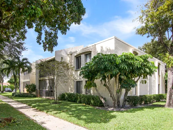 150 Pineview Road #C6, Jupiter, FL 33469
