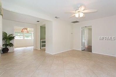 5th image of 3940 Miramar Way S