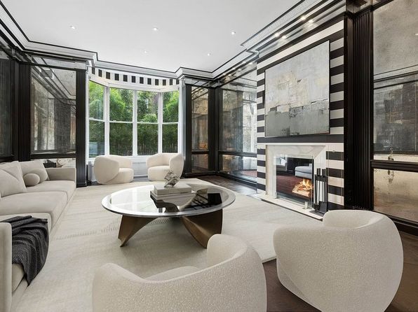 132 E 62nd St #TOWNHOUSE, New York, NY 10065