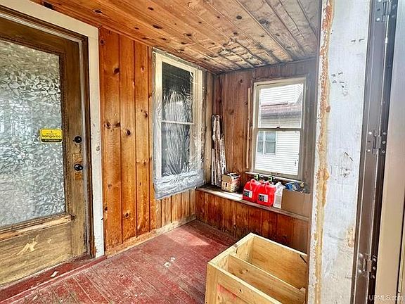 2nd image of 226 Park St
