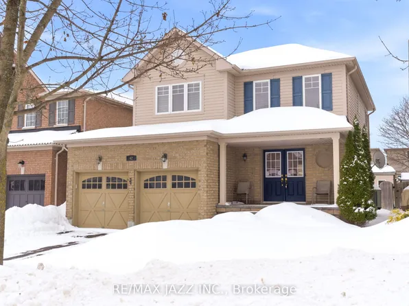 42 Russell Barton Ln, Uxbridge, ON L9P 1Z2