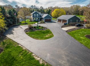 W297S3185 Boettcher Rd, Waukesha, WI 53189