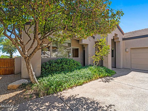 2nd image of 5610 E Paseo Lomas
