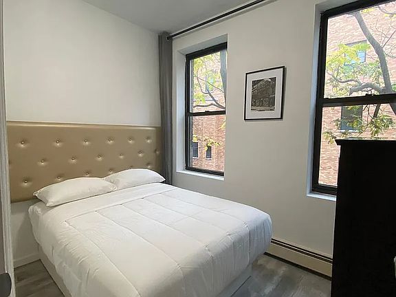 4th image of 407 W 51st St APT 2F