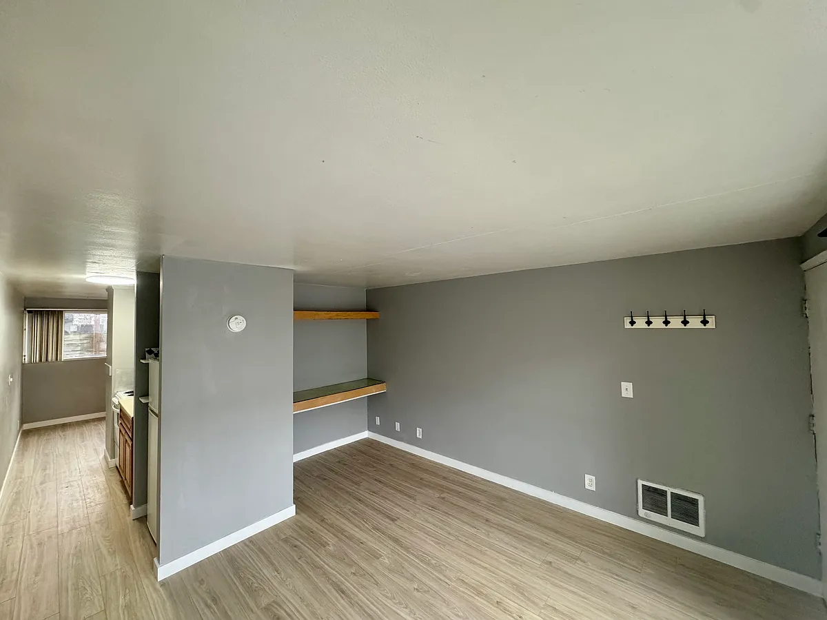 Building Photo - 3530 Wallingford Ave N #3