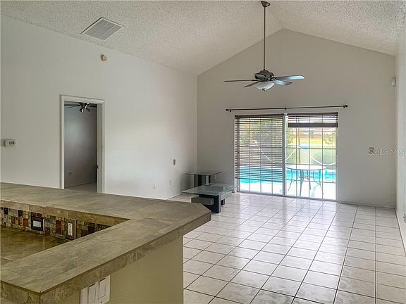 3rd image of 113 Blue Springs Ct
