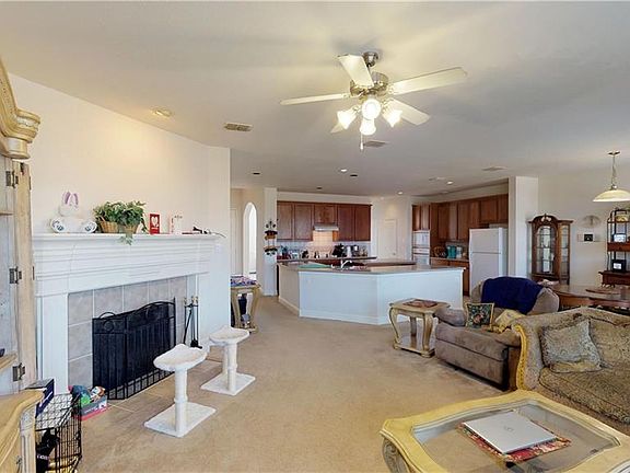 5th image of 3015 Blue Lake Dr