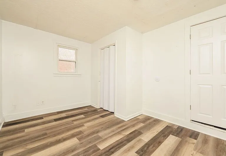 124 S Chillicothe St #4 — Photo 8