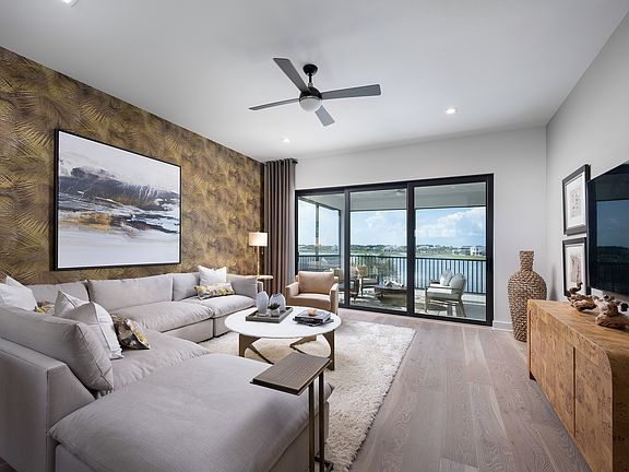 7th image of this home