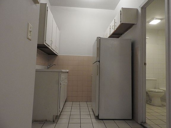 5th image of 58 W 48th St #3A