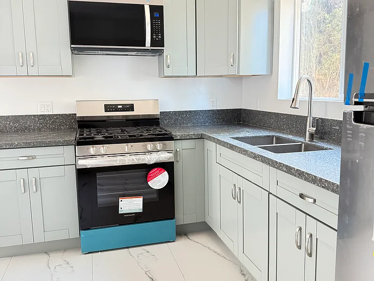 3992 Massachusetts Ave #A — Photo 8