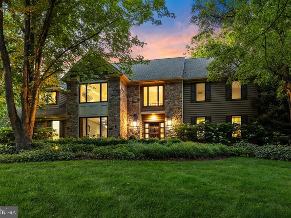 3355 Lace Leaf Dr, Doylestown, PA 18902