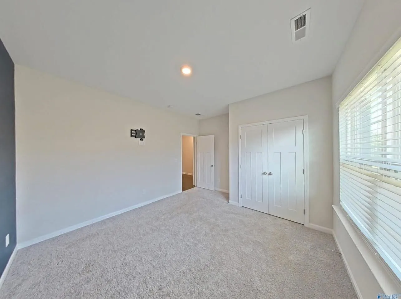 3 bed, 2.5 bath, 1754 sqft, $1,995 — Photo 4
