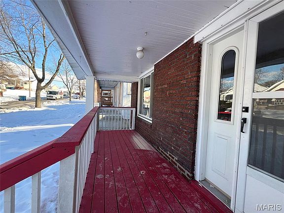 2nd image of 6514 Julian Ave