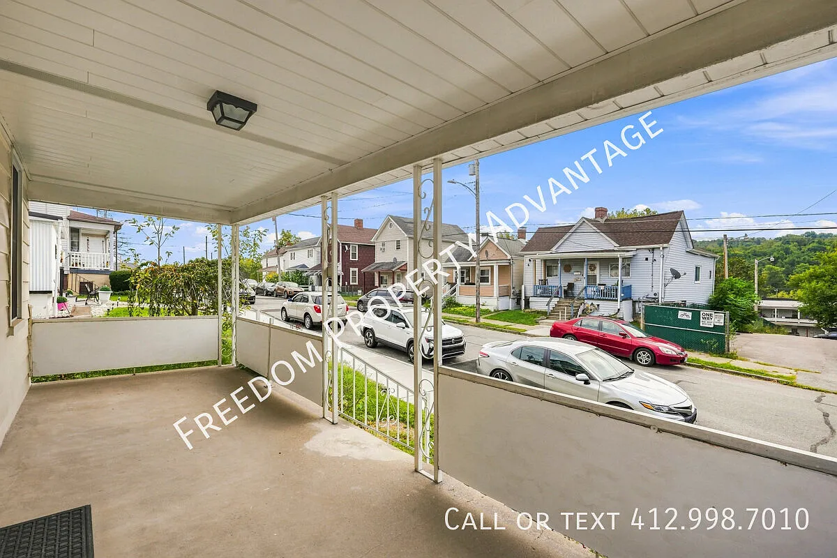 945 Fayette St- Washington — Photo 4