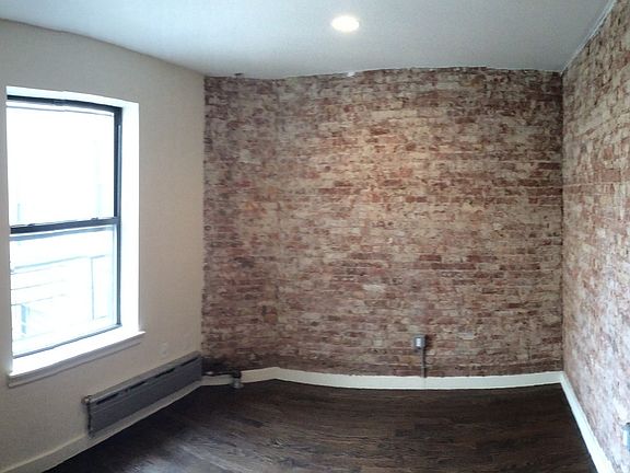 4th image of 3671 Broadway APT 37