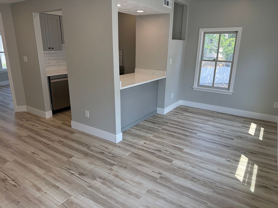 1st image of 280 Main St APT 2R