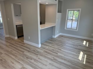 280 Main St APT 2R, Stoneham, MA 02180