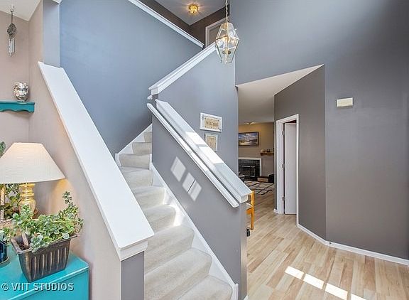 2nd image of 4861 Highwood Ln