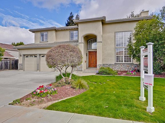2nd image of 10654 Flora Vista Ave