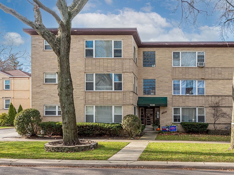 1st image of 1540 Park Ave APT 1C