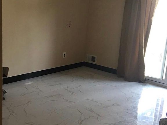 4th image of 65 Mimosa Ln