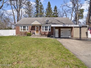2031 Gray St, Schenectady, NY 12306