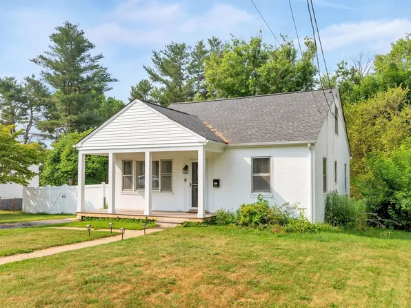 2220 Mount Vernon St, Waynesboro, VA 22980