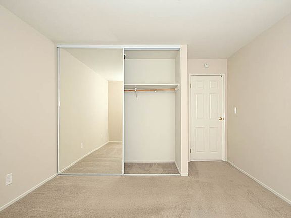 5th image of 408 Grant Ave APT 202