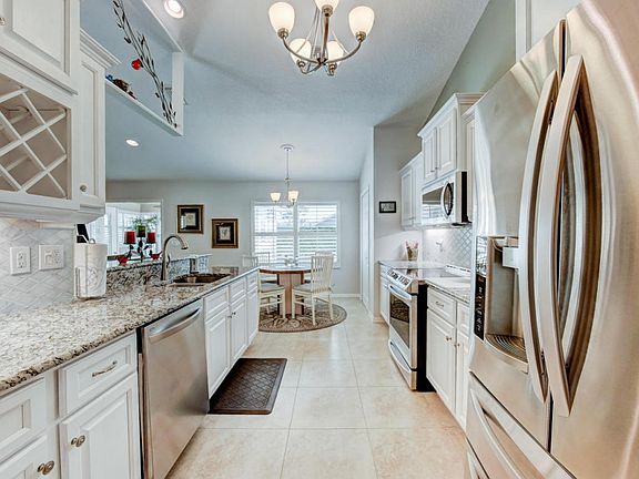 4th image of 1384 Sunningdale Ln