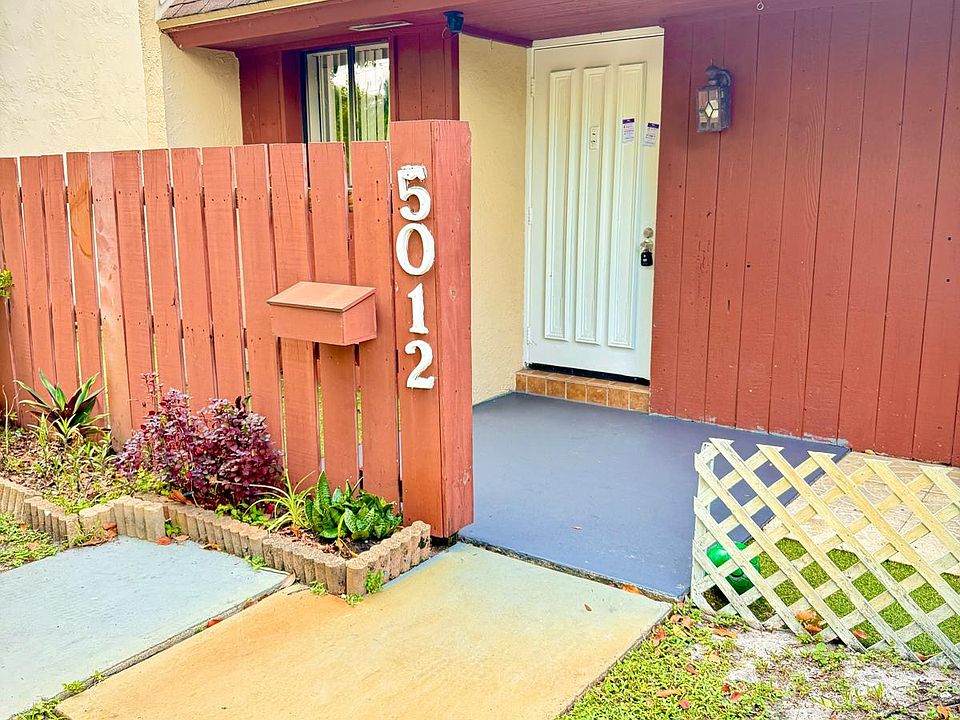 1st image of 5012 SW 40th Ave