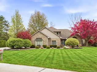 2837 Shorewood Blvd, Fort Gratiot, MI 48059