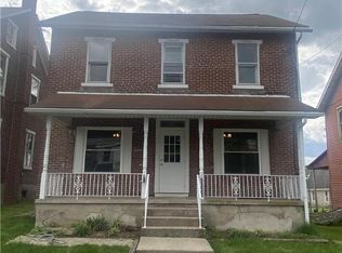 5332 Vera Cruz Rd, Emmaus, PA 18049