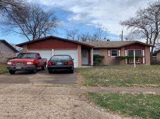 621 Seaside Dr, Dallas, TX 75232