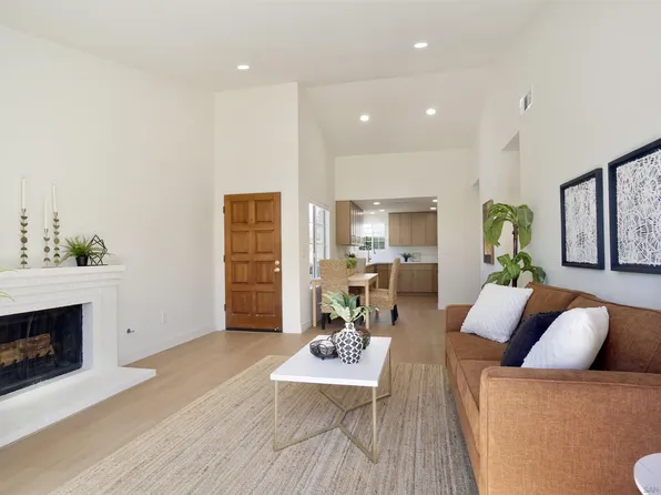 2877 Sanford Ln, Carlsbad, CA 92010
