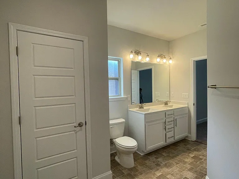 706 Radner Way — Photo 11